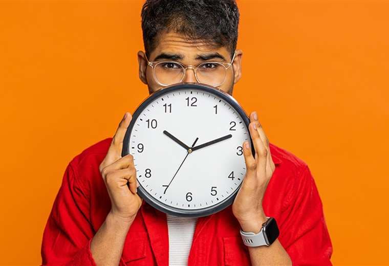 “Ahorita lo hago”: ¿Excusa o costumbre tica?