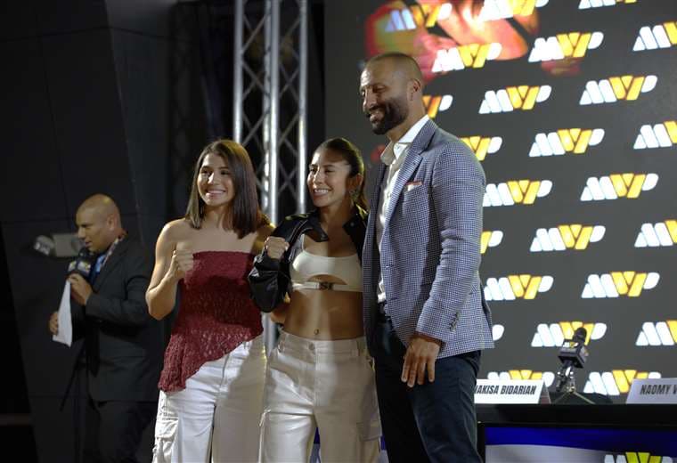 Naomy Valle, su hermana Yokasta y el promotor Nakisa Bidarian.|Crédito: Fernando Araya