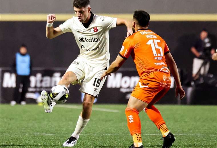 Puntarenas-Alajuelense. LDA