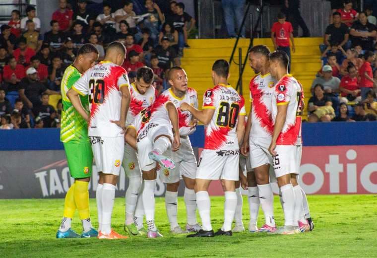 Sporting San Miguelito ante Herediano/Prensa Herediano