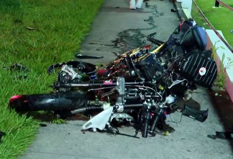 Dos motociclistas muertos y ocho heridos en menos de ocho horas por accidentes en carretera