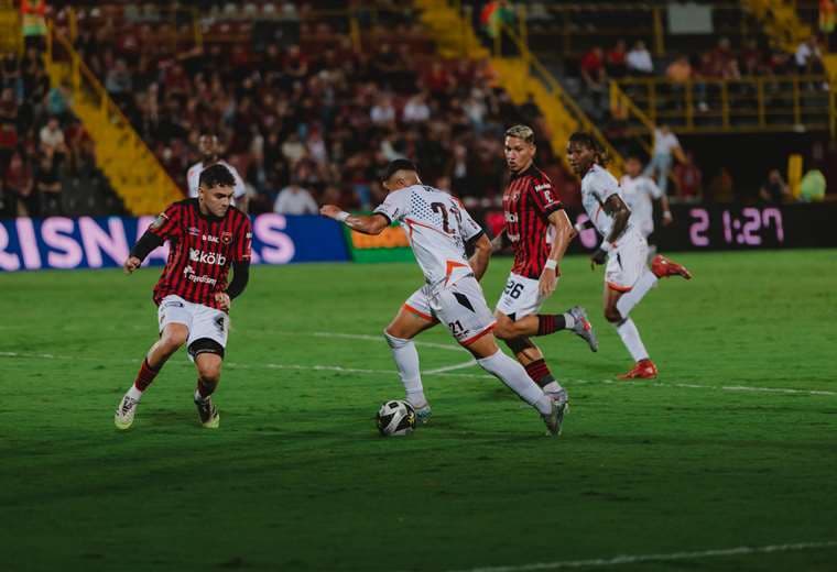 Alajuelense-Puntarenas. PFC