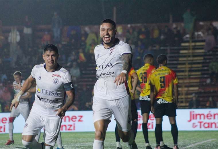 Kenneth Guzmán. GFC