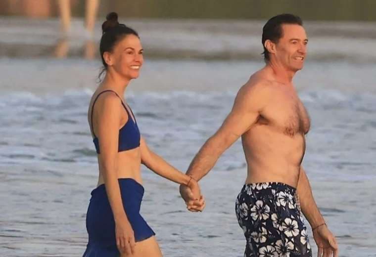 Galería: Actores Hugh Jackman y Sutton Foster disfrutan del mar costarricense