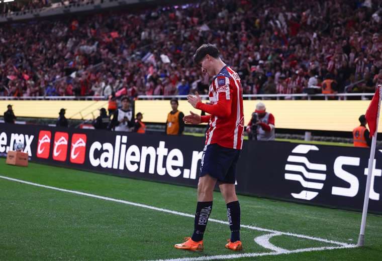 Armando González. Foto: Redes de Chivas de Guadalajara