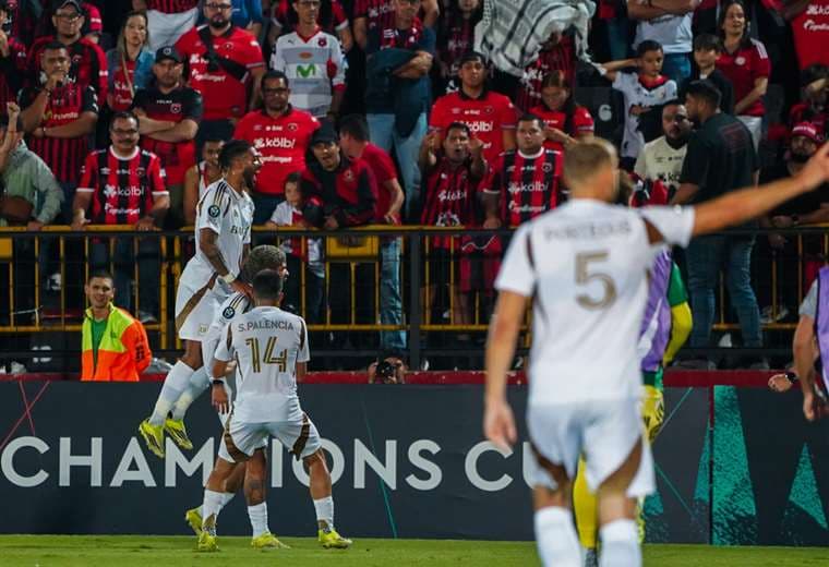 Alajuelense ante Los Angeles FC/Crédito: Juan Manuel Quirós