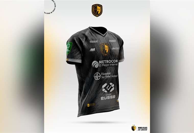 Tercer uniforme de Liberia/Prensa Liberia