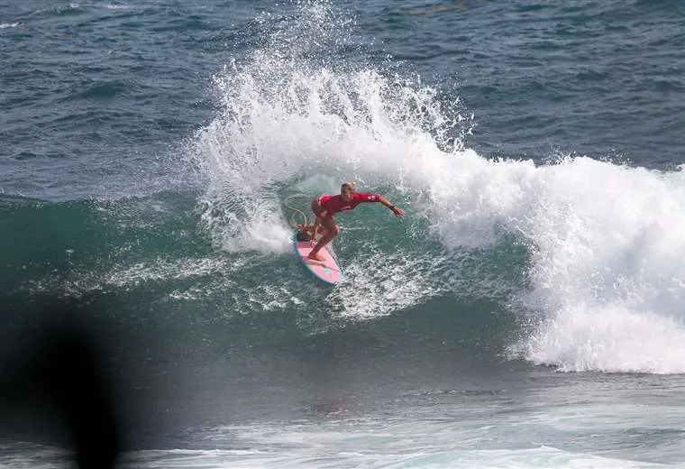 Leilani McGonagle. Fedesurf