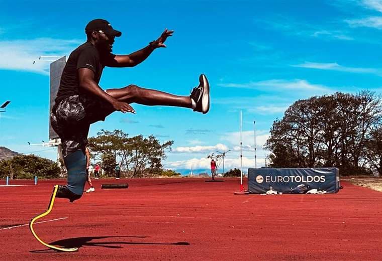 Entrenamiento de Sherman Guity