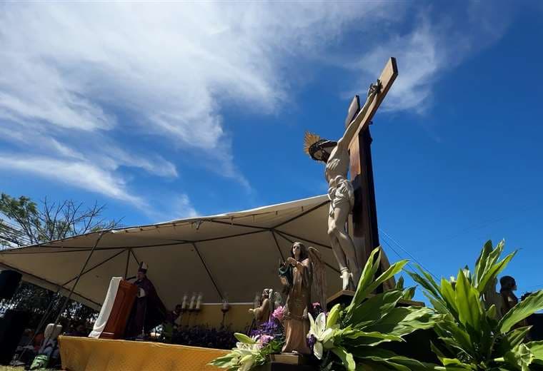 Un siglo de fe: San Isidro celebra los 100 años de su Cristo Crucificado