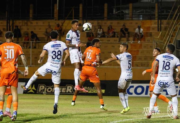 Puntarenas FC vs. San Carlos. Foto: Prensa San Carlos