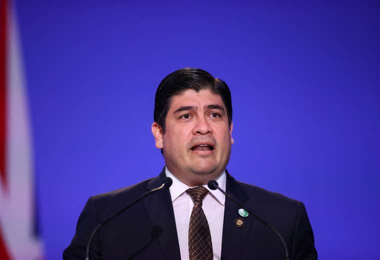 Inicia revisión de fotos y audios de celular del expresidente Carlos Alvarado en caso UPAD