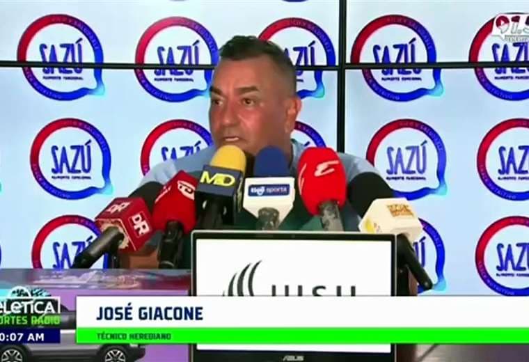 Giacone: "Tal vez si hubiéramos empleado esa táctica, Costa Rica estuviera en el Mundial"
