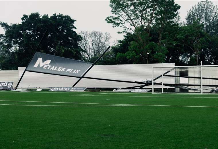 Daños en estado Puente Piedra/Prensa Sporting FC