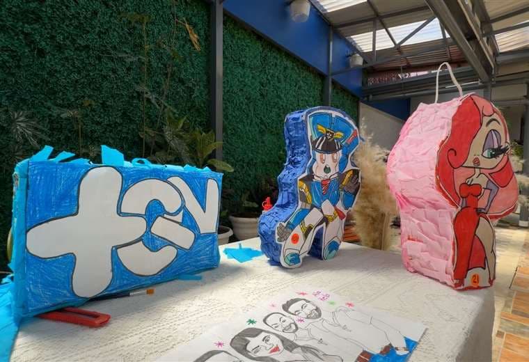 Lo que Galerín Hernández hace con papel y goma en Heredia es mucho más que fabricar piñatas