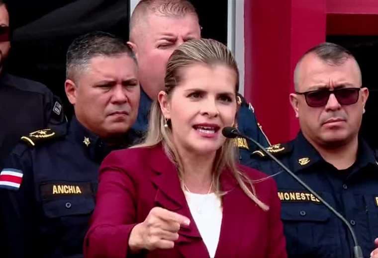 Laura Fernández plantea grabar visitas a reos de máxima seguridad, incluso las de abogados
