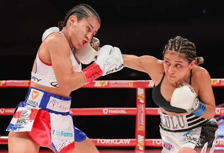 Yokasta Valle vs. Lourdes Juárez. AFP