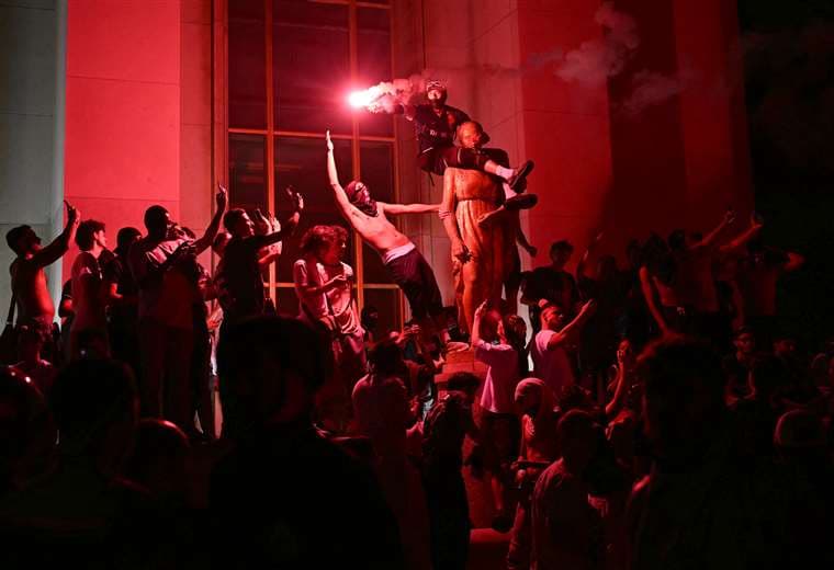 Cerca de 900 detenidos en Francia en las celebraciones del triunfo del PSG