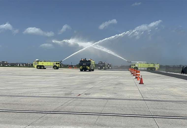 Ampliación de plataforma para aeronaves en aeropuerto Daniel Oduber/Prensa MOPT