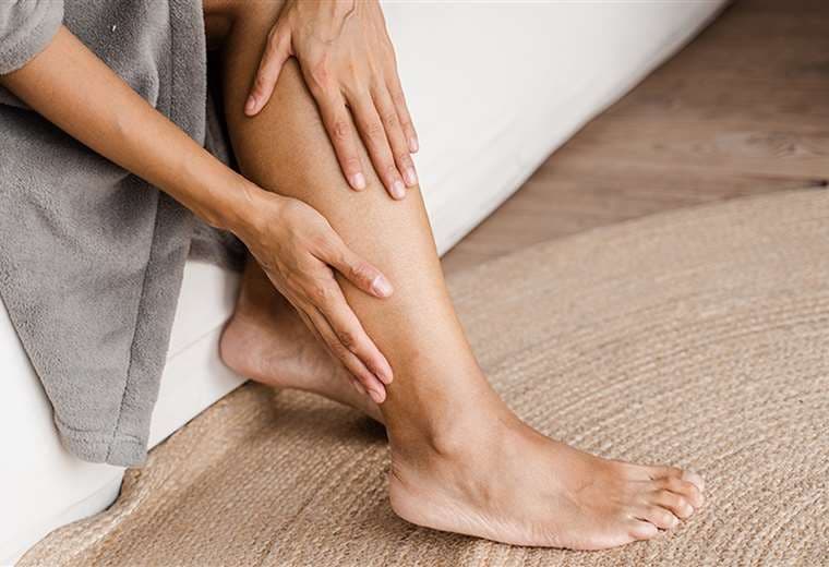 ¿Piernas hinchadas? Descubra las causas y soluciones