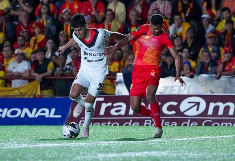 Herediano vs. Alajuelense. Foto: Juan Manuel Quirós.