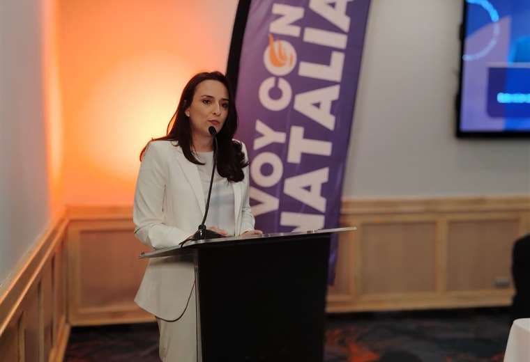 Natalia Díaz propone reducir curso lectivo: “Costa Rica no necesita más días de clases”