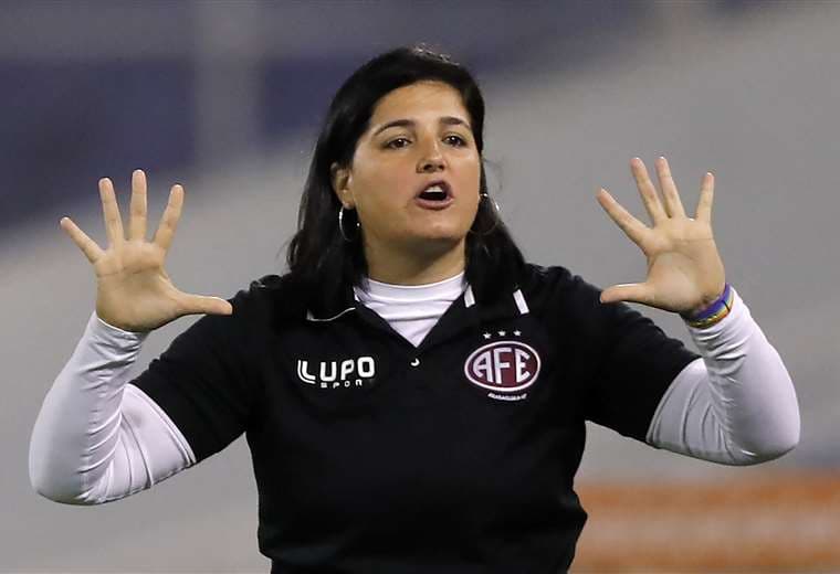 Lindsay Camila, nueva entrenadora de la Sele Femenina/AFP