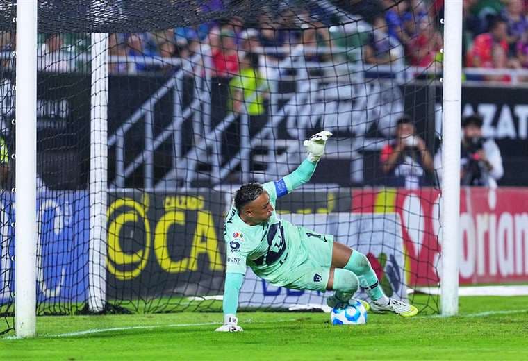 Keylor Navas. Crédito: Facebook Pumas