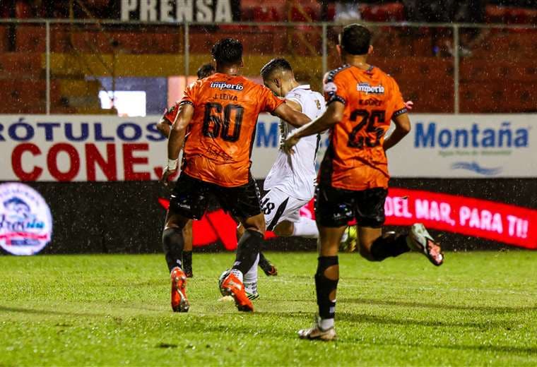 Puntarenas vs. Alajuelense. Foto: Prensa Alajuelense