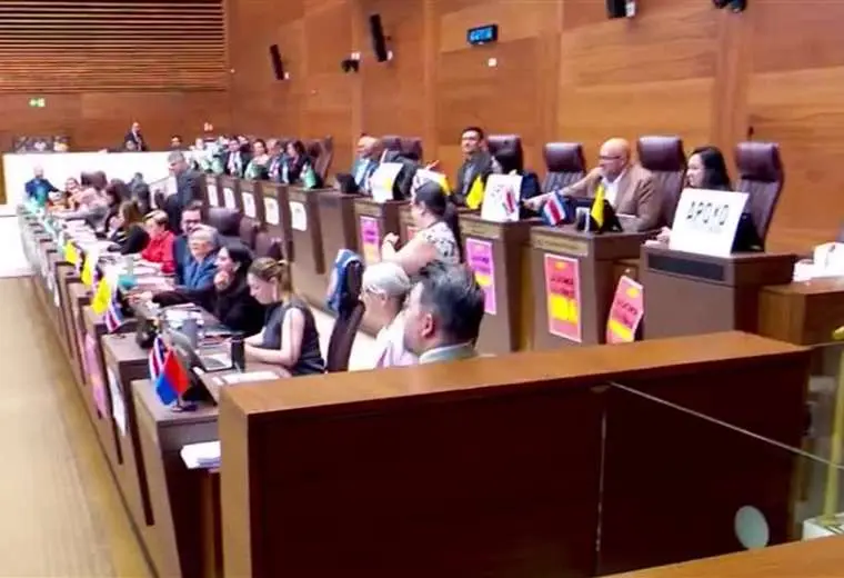 Casi listos los nombres de comisión legislativa que investigará financiamiento de campañas políticas