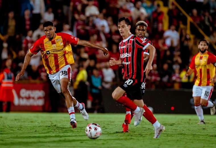 Alajuelense-Herediano. LDA