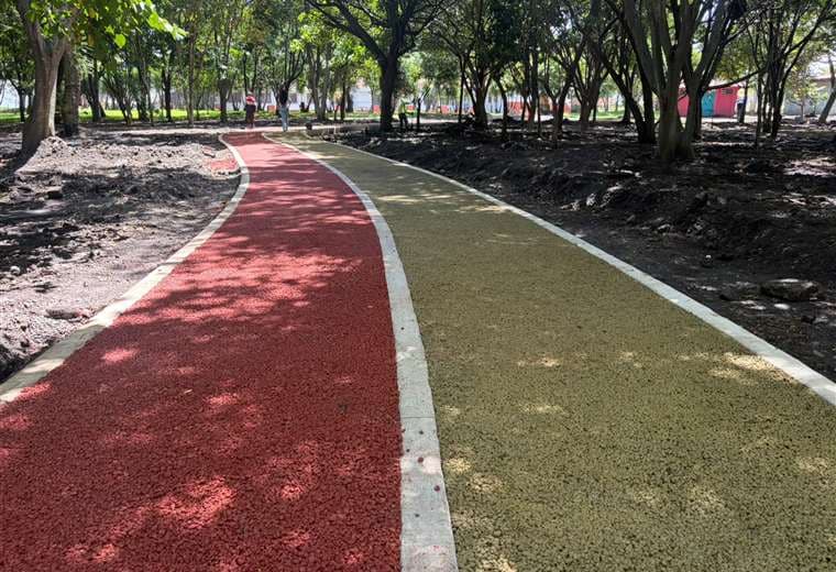 Senderos para atletismo en La Sabana.