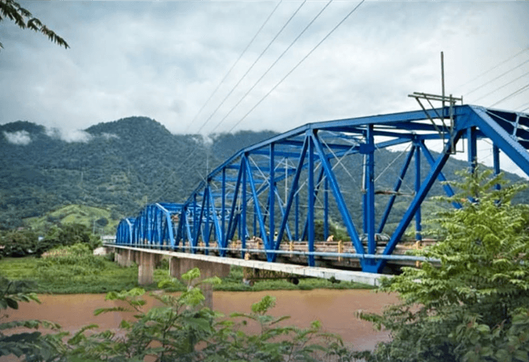 Puente sobre el río Grande de Térraba