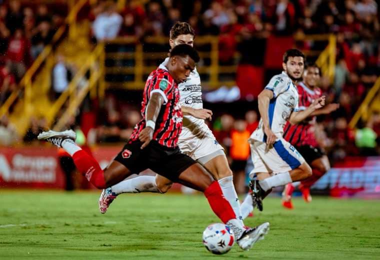 Alajuelense ante Pérez Zeledón/Prensa LDA