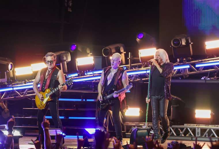 Concierto de Def Leppard/Fernando Araya