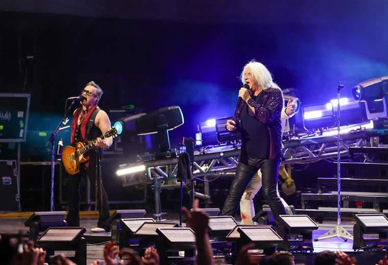 Concierto de Def Leppard/Fernando Araya
