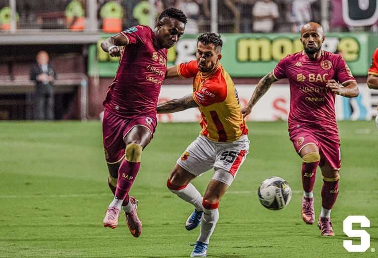 Saprissa-Herediano. Saprissa