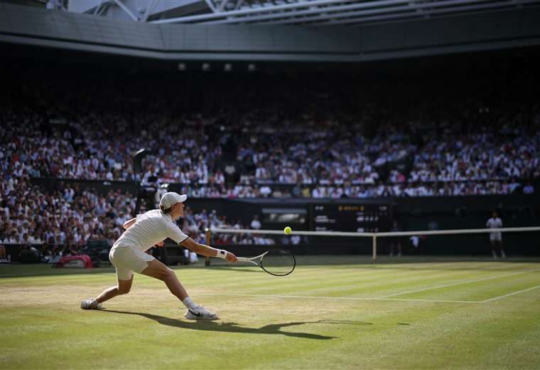 Sinner triunfó ante Djokovic. AFP