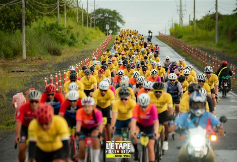 LÉtape Costa Rica by Tour de France.