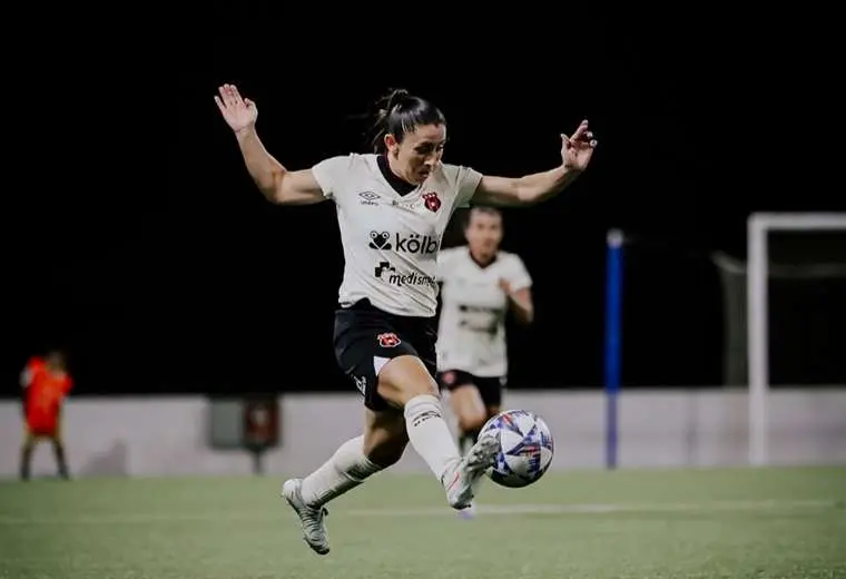 Alajuelense ante Chorrillo en Uncaf/Prensa LDA