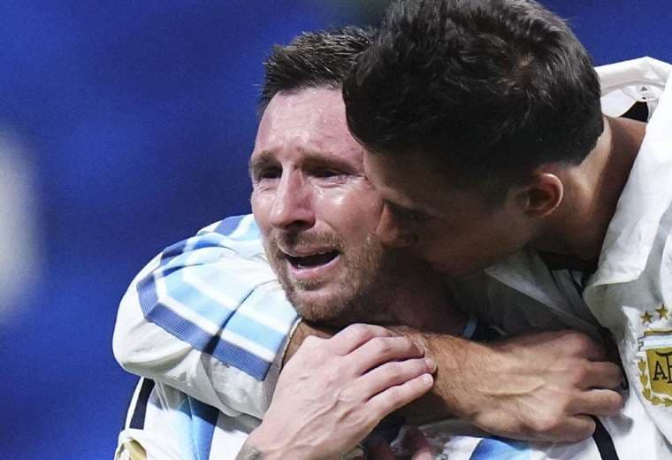 El llanto desconsolado de Messi tras lograr Argentina su épico pase a los cuartos del Mundial