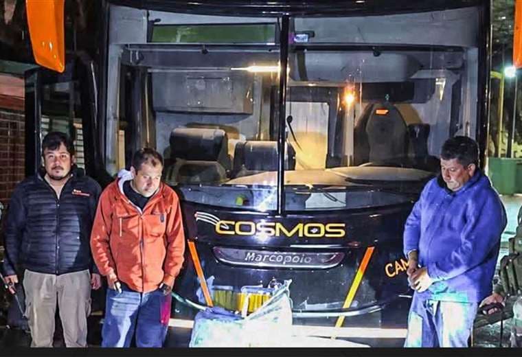 Autobús del Sao Paulo con marihuana decomisada/Tomado Red Uno Bolivia