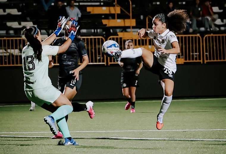 Alajuelense ante Sporting FC/Prensa LDA