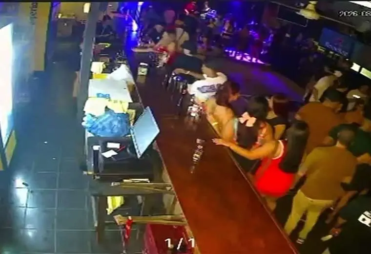 Cámara capta ejecución de hombre en bar de Puntarenas