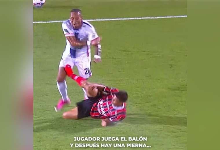 Falta de Deylan Paz sobre Jeikel Venegas/Captura de pantalla