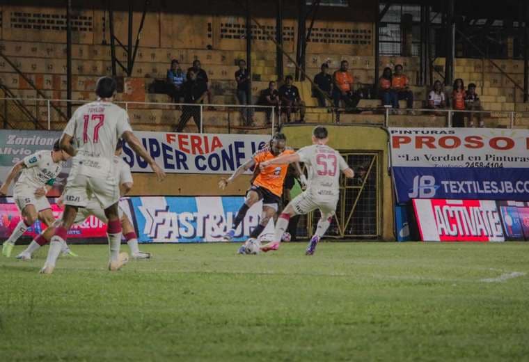 Puntarenas-Saprissa. PFC