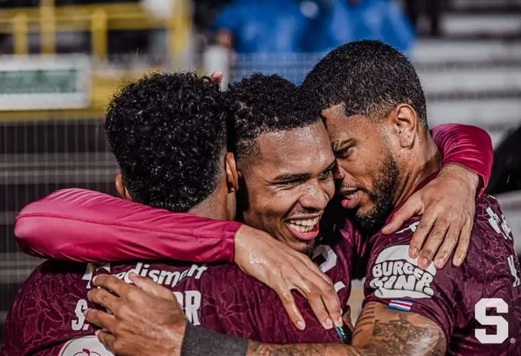 Orlando Sinclair. Saprissa