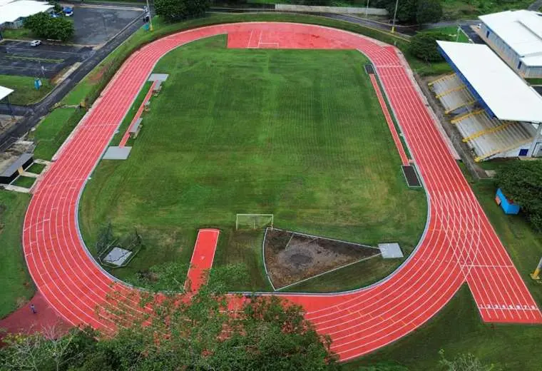 Pista de atletismo de Esparza.