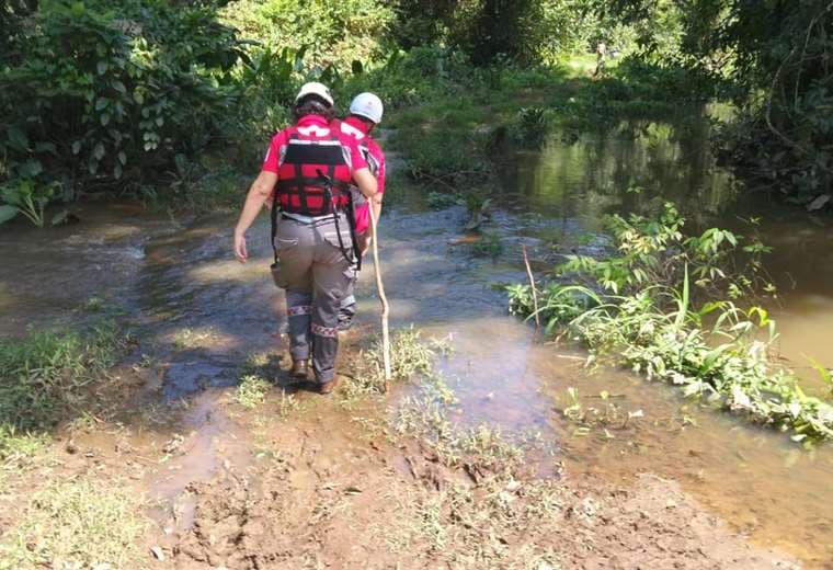 Cruz Roja rescate en Pococí/Prensa CRC