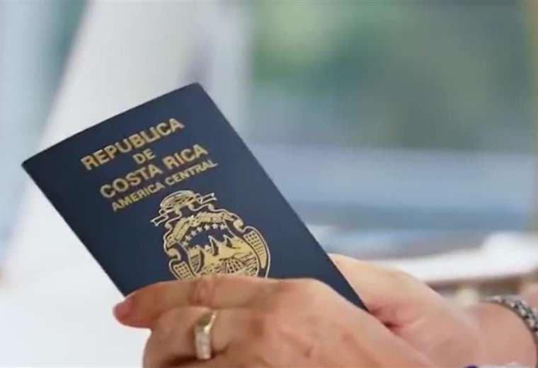 Alerta de Interpol: venden pasaportes falsos de Costa Rica por ₡4.5 millones